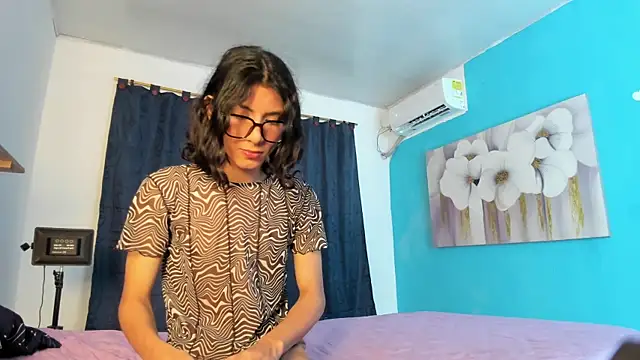 angel hasss online show from September 2025 02:44:02 AM