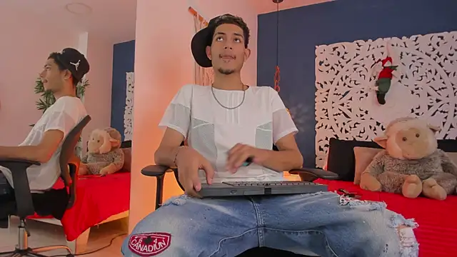 Snapshot of Adonis_WB chatting on November 2025 12:53:01 AM Adonis WB online show from November 2025 12:53:01 AM