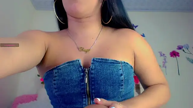 Eemily - online show from October 2025 06:02:02 AM