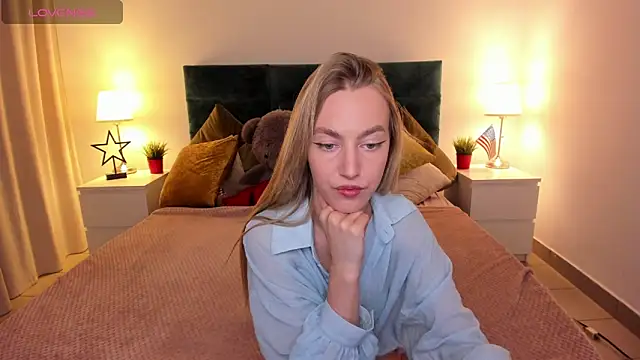 mishapallmer online show from October 2025 05:30:02 AM