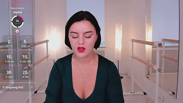 moodberry online show from October 2025 07:06:01 AM