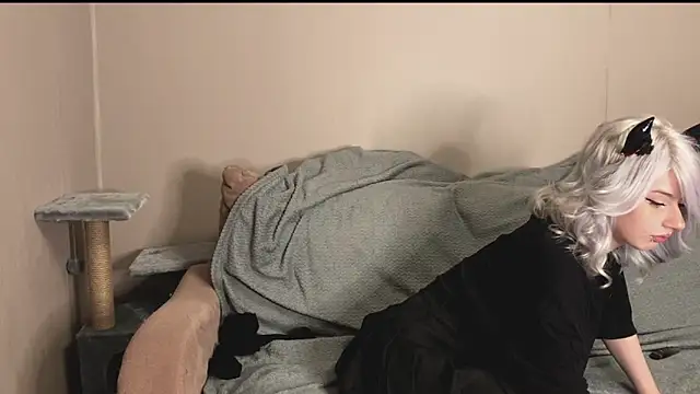 Snapshot of snowy_lisa chatting on October 2025 12:48:02 PM snowy lisa online show from October 2025 12:48:02 PM