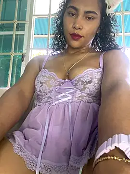 Snapshot of SophieD chatting on October 2025 03:18:01 PM SophieD online show from October 2025 03:18:01 PM