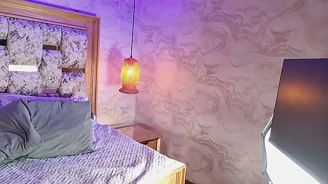 julyana mendez online show from October 2025 07:12:02 PM