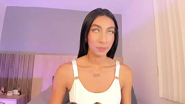  Ashly 77 online show from September 2025 07:38:01 PM