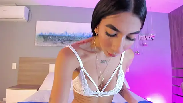  Ashly 77 online show from October 2025 12:37:02 PM