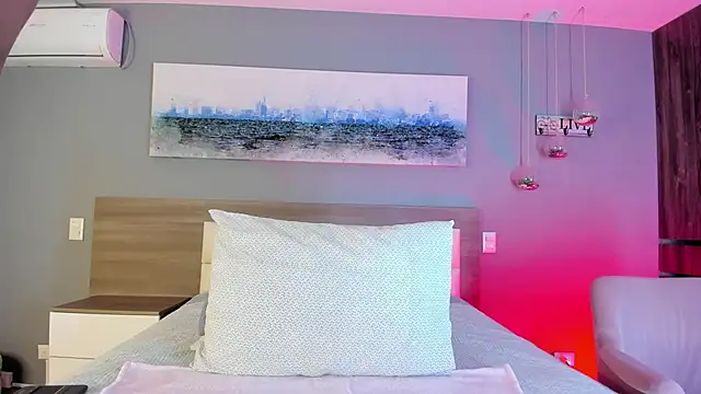  Ashly 77 online show from October 2025 06:36:01 PM