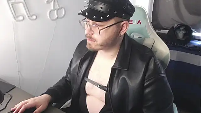 FabianKinky online show from October 2025 10:03:02 AM