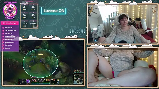 Snapshot of ithuriella chatting on October 2025 03:02:02 PM ithuriella online show from October 2025 03:02:02 PM