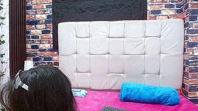 mikaela303av online show from October 2025 03:39:02 AM