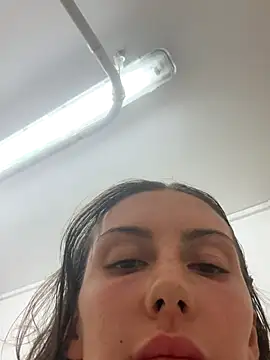 Snapshot of MilaRenee chatting on September 2025 07:39:02 PM MilaRenee online show from September 2025 07:39:02 PM