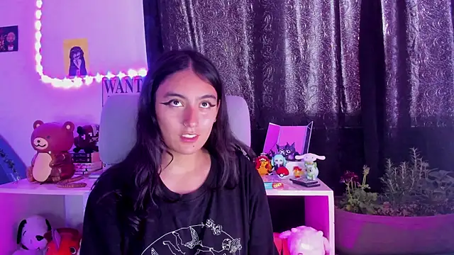 Snapshot of namiiwhite chatting on October 2025 06:06:01 PM namiiwhite online show from October 2025 06:06:01 PM