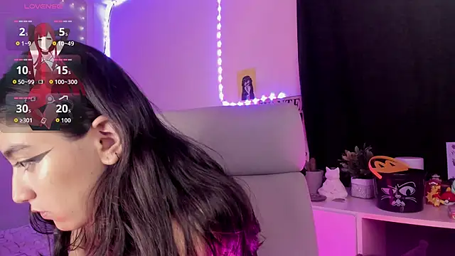 Snapshot of namiiwhite chatting on October 2025 05:18:02 AM namiiwhite online show from October 2025 05:18:02 AM