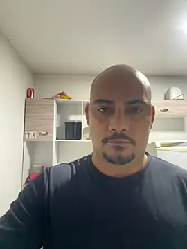 Snapshot of Morenocasado34liberal chatting on October 2025 05:19:02 AM Morenocasado34liberal online show from October 2025 05:19:02 AM