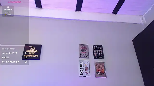 Snapshot of elizabethboltXXX chatting on October 2025 07:43:01 PM elizabethboltXXX online show from October 2025 07:43:01 PM