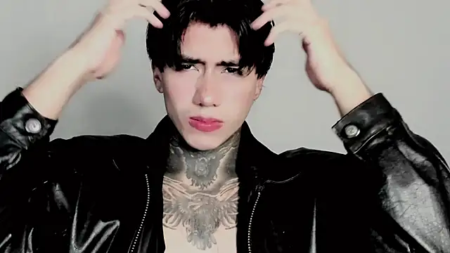 Snapshot of Alex_bdsmz chatting on November 2025 01:24:03 PM Alex bdsmz online show from November 2025 01:24:03 PM