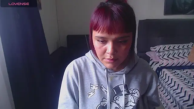 MoonVyxen online show from September 2025 09:07:02 PM
