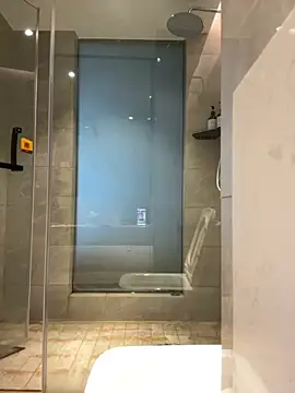 coco-o online show from November 2025 06:24:01 AM