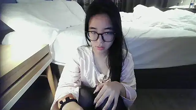 Snapshot of luluya1314 chatting on October 2025 08:11:02 AM luluya1314 online show from October 2025 08:11:02 AM