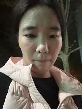 Snapshot of luluya1314 chatting on November 2025 01:44:01 PM luluya1314 online show from November 2025 01:44:01 PM