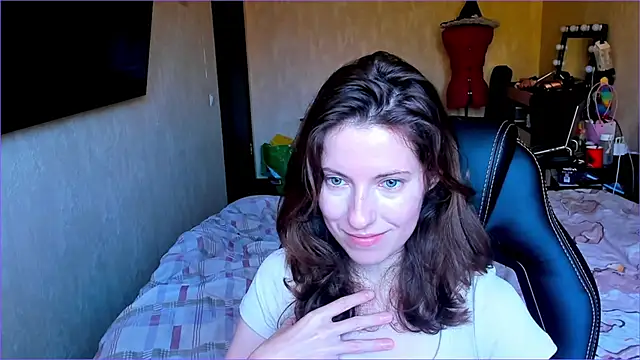 Agata in Wonderland online show from October 2025 08:55:02 AM