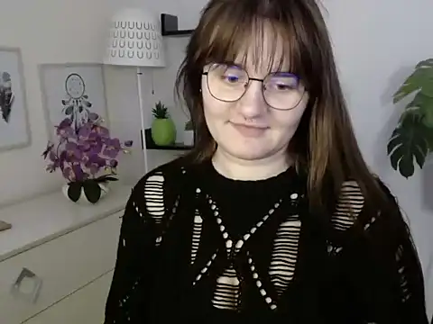 Julie Diamond online show from October 2025 03:16:01 PM