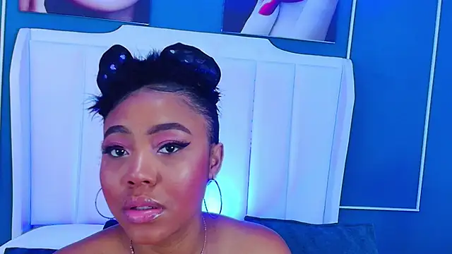 AngelaRoberts online show from October 2025 04:35:02 AM