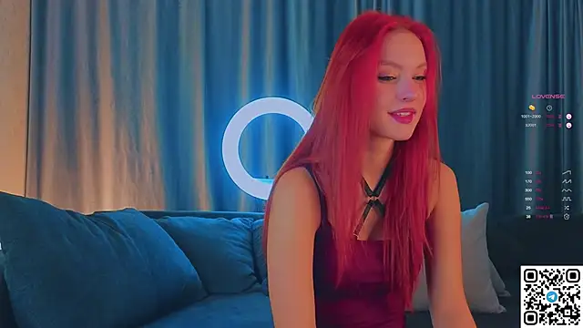 GildedKitten online show from October 2025 06:09:02 PM