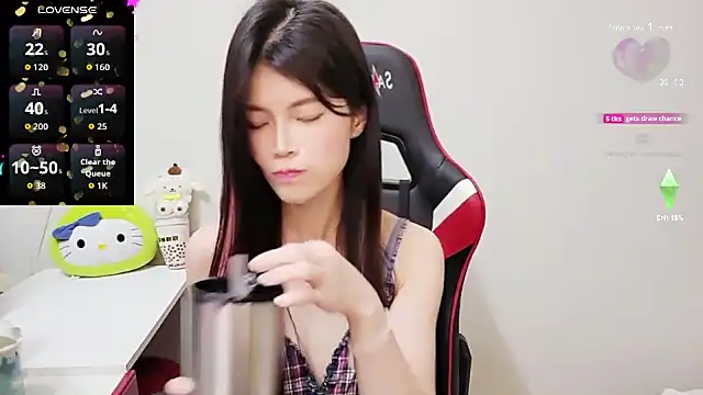 Alina10932 online show from September 2025 07:54:01 AM