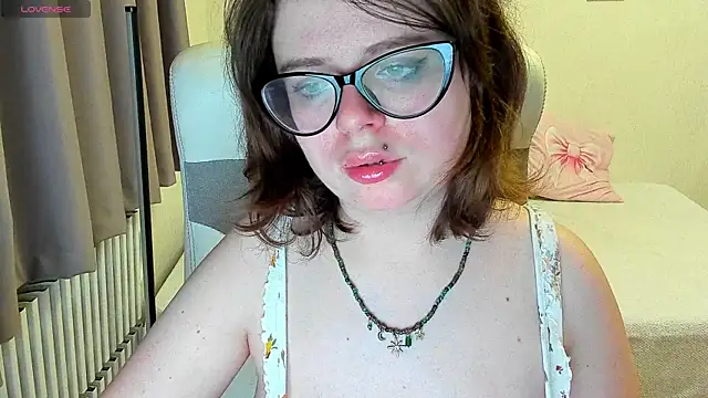 Snapshot of MilisaSweet777 chatting on September 2025 07:15:02 PM MilisaSweet777 online show from September 2025 07:15:02 PM