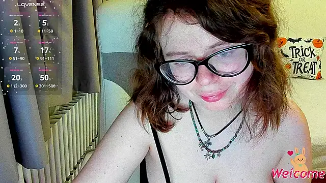 Snapshot of MilisaSweet777 chatting on October 2025 07:03:01 PM MilisaSweet777 online show from October 2025 07:03:01 PM