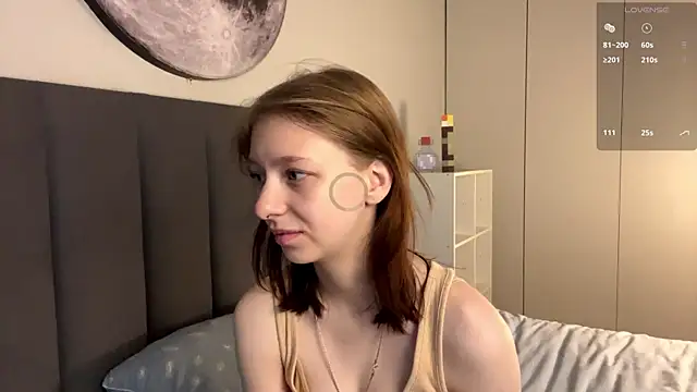 Snapshot of EllieDream chatting on September 2025 07:12:01 AM EllieDream online show from September 2025 07:12:01 AM