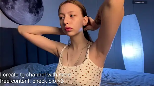 Snapshot of EllieDream chatting on October 2025 07:10:02 AM EllieDream online show from October 2025 07:10:02 AM