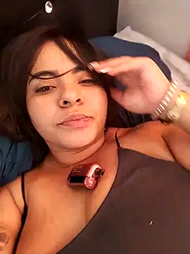 Luciana r online show from October 2025 07:26:01 PM