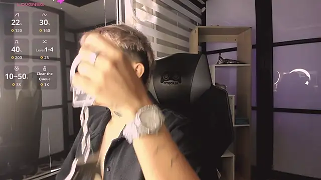 AlanRed  online show from September 2025 08:32:01 PM