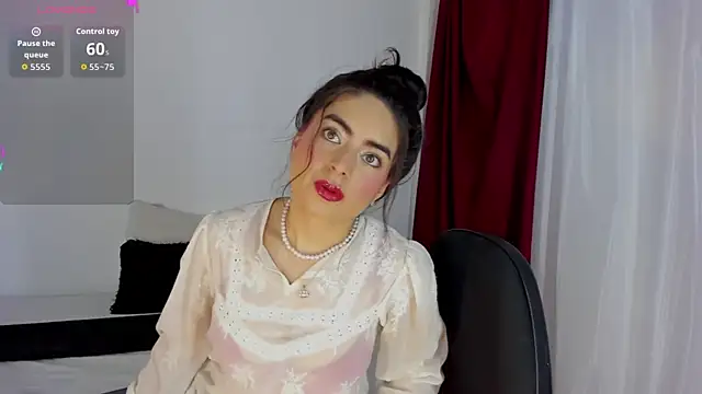 sashaa petit online show from November 2025 12:05:02 PM