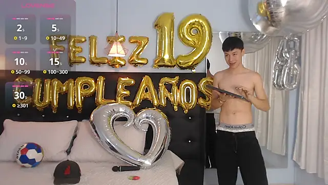 Abraham horny18 online show from October 2025 07:56:01 PM