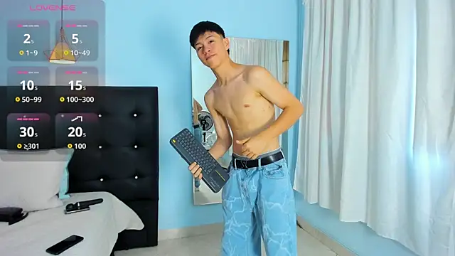 Abraham horny18 online show from October 2025 06:52:01 PM