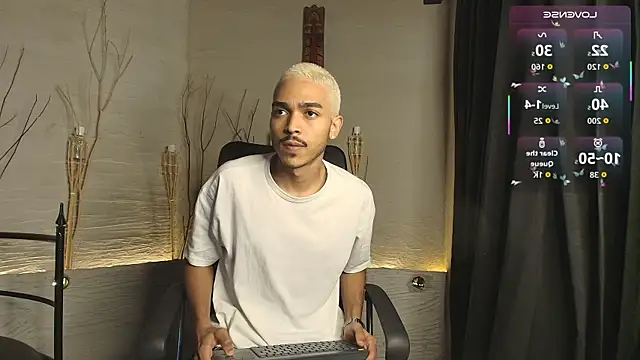 MarcusRain  online show from October 2025 08:20:01 PM