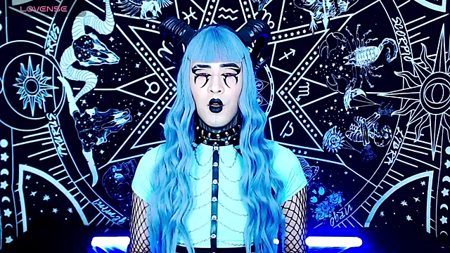 Snapshot of naomi_satan chatting on October 2025 10:51:02 PM naomi satan online show from October 2025 10:51:02 PM