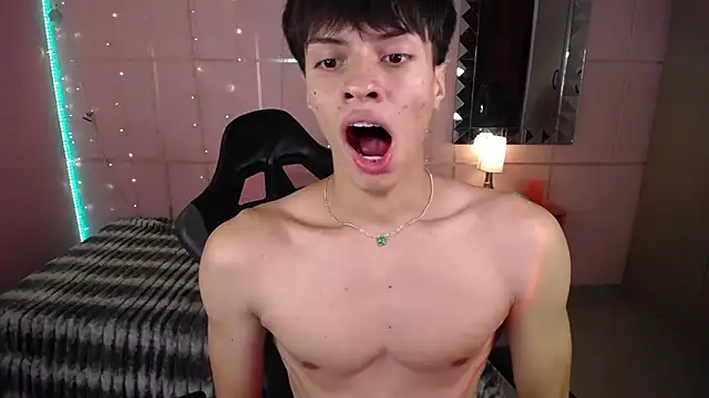 Justin gray  online show from November 2025 08:41:02 PM