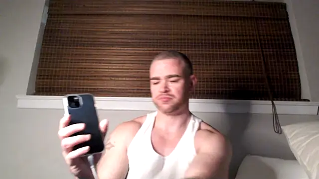 Snapshot of Dallasbest214 chatting on November 2025 07:28:01 AM Dallasbest214 online show from November 2025 07:28:01 AM