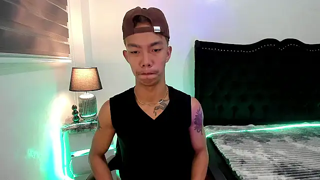 Snapshot of jersthebigfuckerxxx chatting on October 2025 02:31:02 AM jersthebigfuckerxxx online show from October 2025 02:31:02 AM