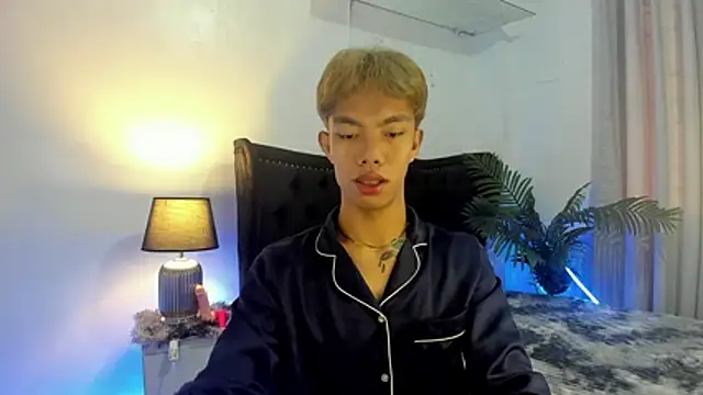 Snapshot of jersthebigfuckerxxx chatting on October 2025 05:06:01 AM jersthebigfuckerxxx online show from October 2025 05:06:01 AM