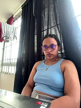 Snapshot of angels_evil chatting on November 2025 07:46:02 PM angels evil online show from November 2025 07:46:02 PM