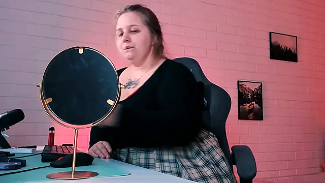 SladaDell online show from November 2025 06:24:02 AM