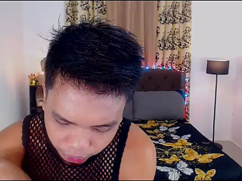 Snapshot of XExtraServiceManX chatting on September 2025 01:16:02 PM XExtraServiceManX online show from September 2025 01:16:02 PM