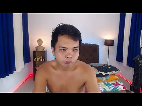 Snapshot of XExtraServiceManX chatting on October 2025 08:43:01 PM XExtraServiceManX online show from October 2025 08:43:01 PM