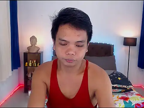 Snapshot of XExtraServiceManX chatting on November 2025 03:05:01 AM XExtraServiceManX online show from November 2025 03:05:01 AM