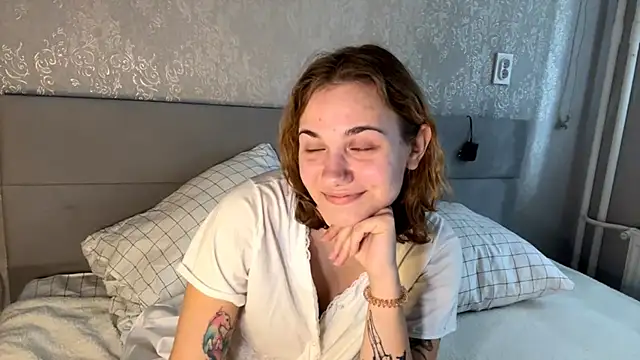 SunPunnyGirl online show from October 2025 08:14:01 AM